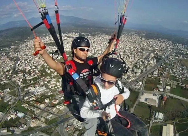 Αλεξίπτωτο Πλαγιάς (PARAPENTE) «Χωρίς Σύνορα» στο Αγρίνιο με τον Ιωακείμ Σκόνδρα !!! (Βίντεο - Φωτο)