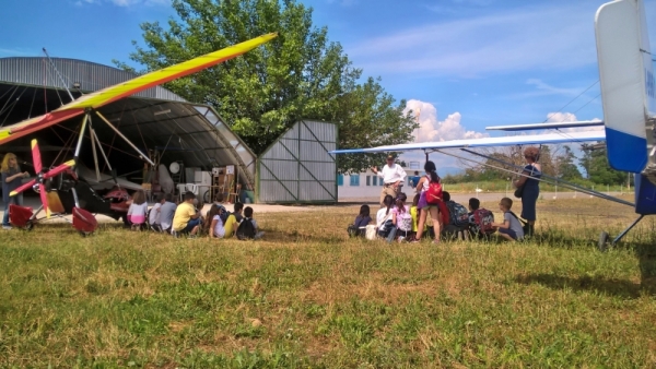 Επίσκεψη στην Αερολέσχη Αγρινίου απο το Δημοτικό Σχολείο Λουτρού Αμφιλοχίας (Φωτο)
